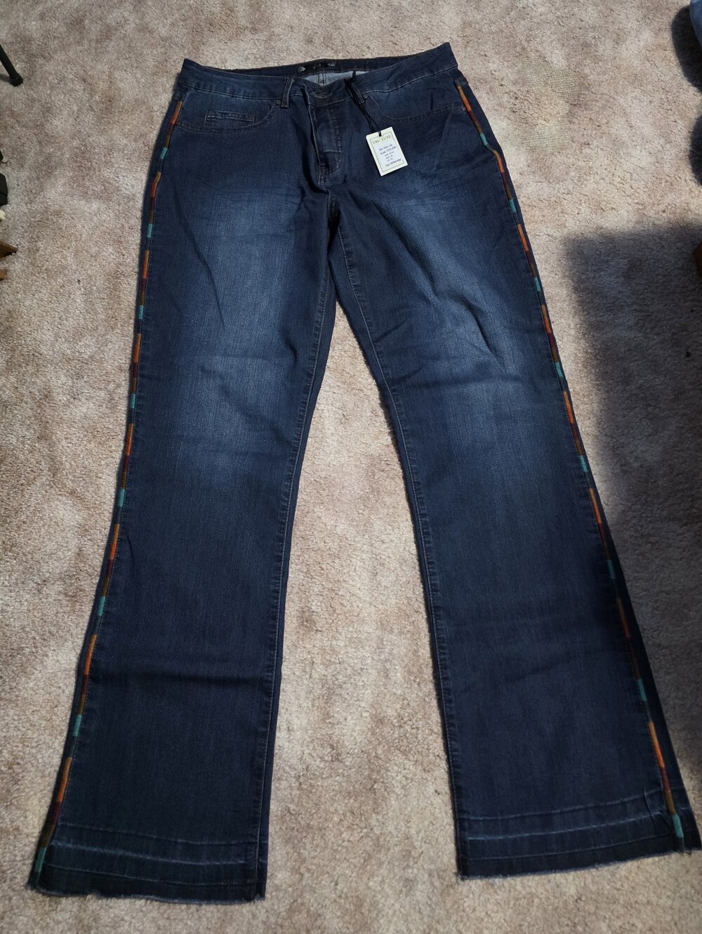 TRU LUXE Slim Flare Leg Jeans - Med Indigo NWT